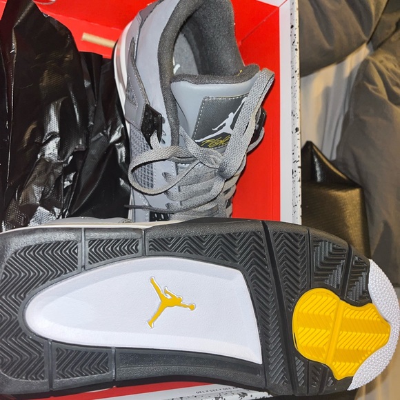 JORDAN 4 COOL GREY 10.5 - Picture 3 of 8